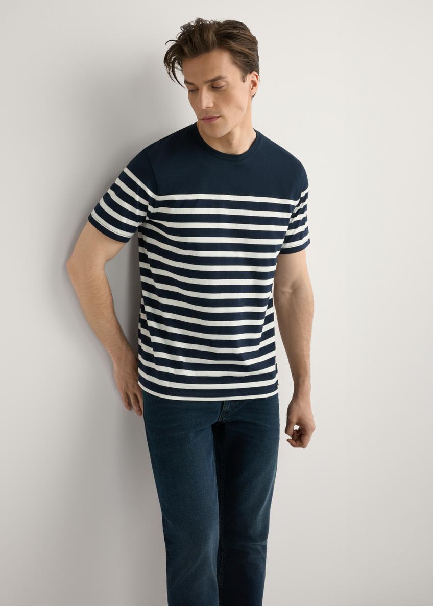Men's navy blue striped T-shirt TSHMT-0139-7E(W26), front view of the product on the model, half of the silhouette visible.