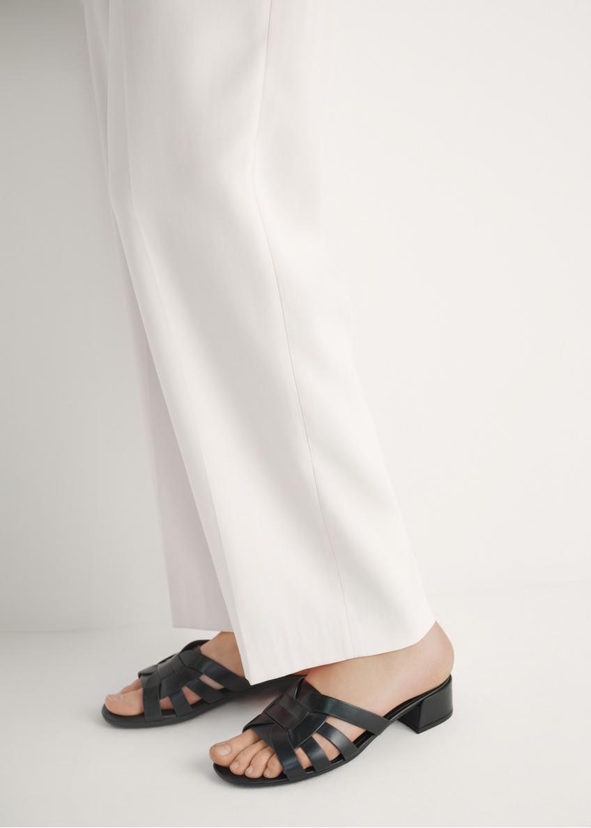 Women's leather mules with a block heel BUTYD-1265-99(W26)