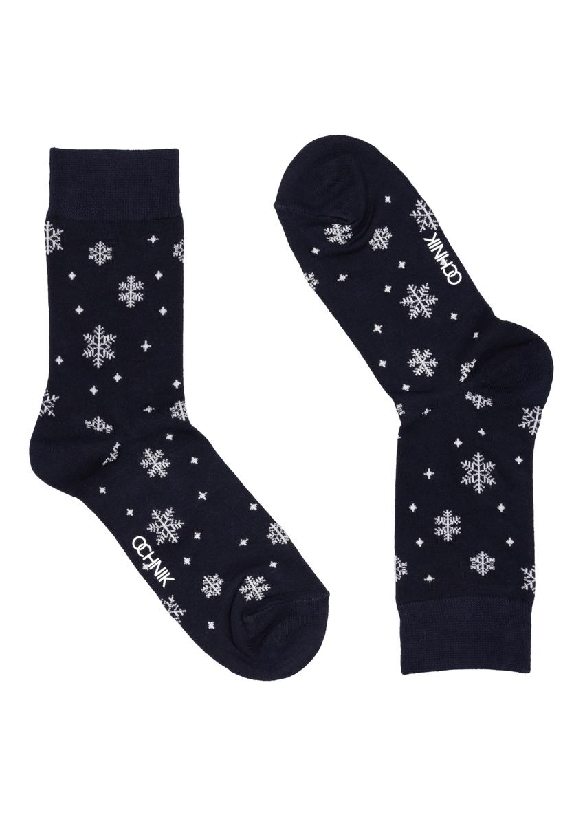 Men's black socks with a winter print SKAMT-0204-9P(Z26), front view of the product on a white background.