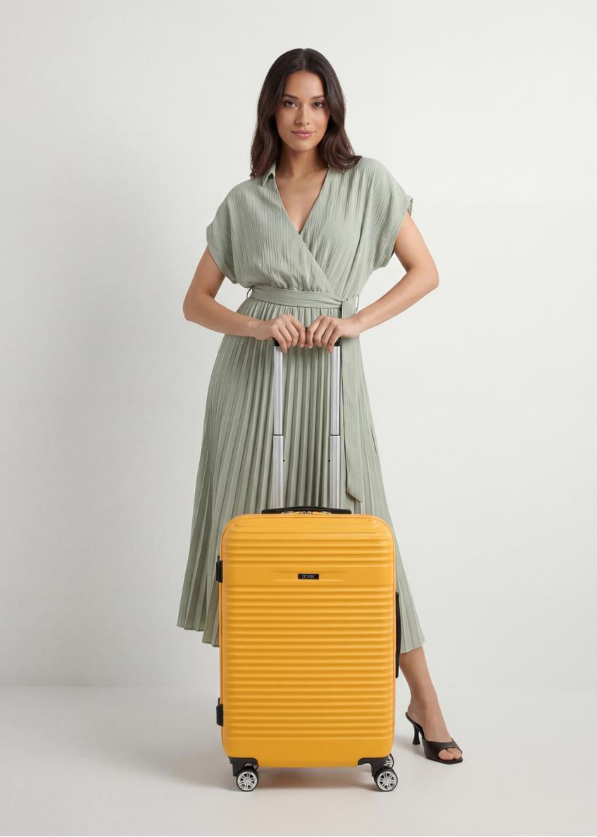 Medium suitcase on wheels WALAB-0040-2B-24(W26)