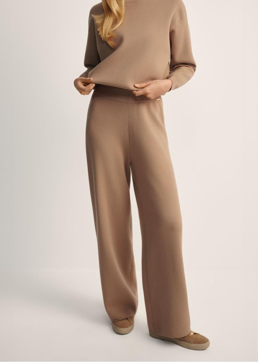 Women's Camel Viscose Trousers SPODT-0116-1D(Z26), front view of the product on the model. Half of the silhouette visible.