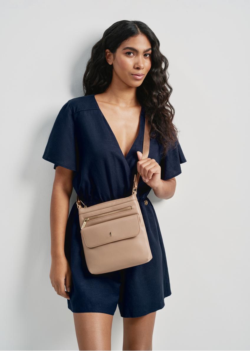 Beige women's handbag with pocket TOREC-0773A-81(W24)