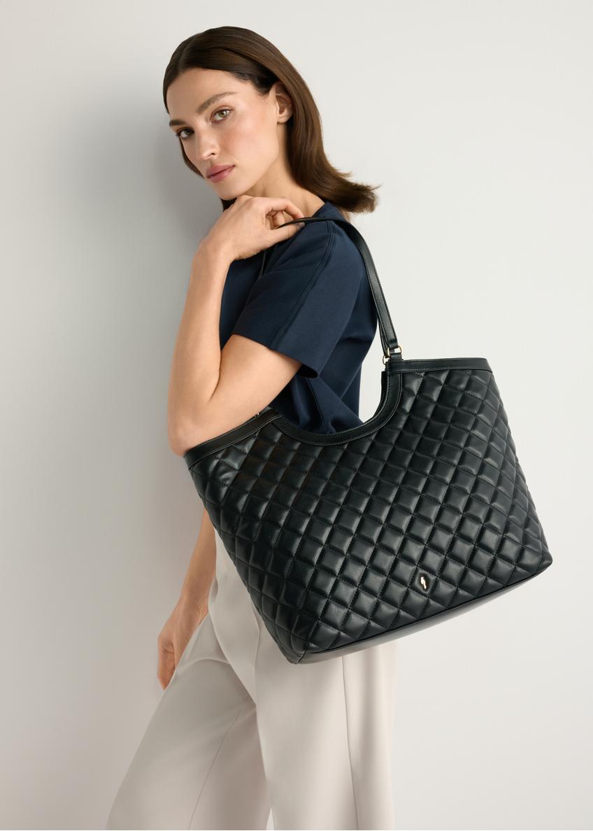 Large quilted women's handbag TOREC-1118-99(W26)