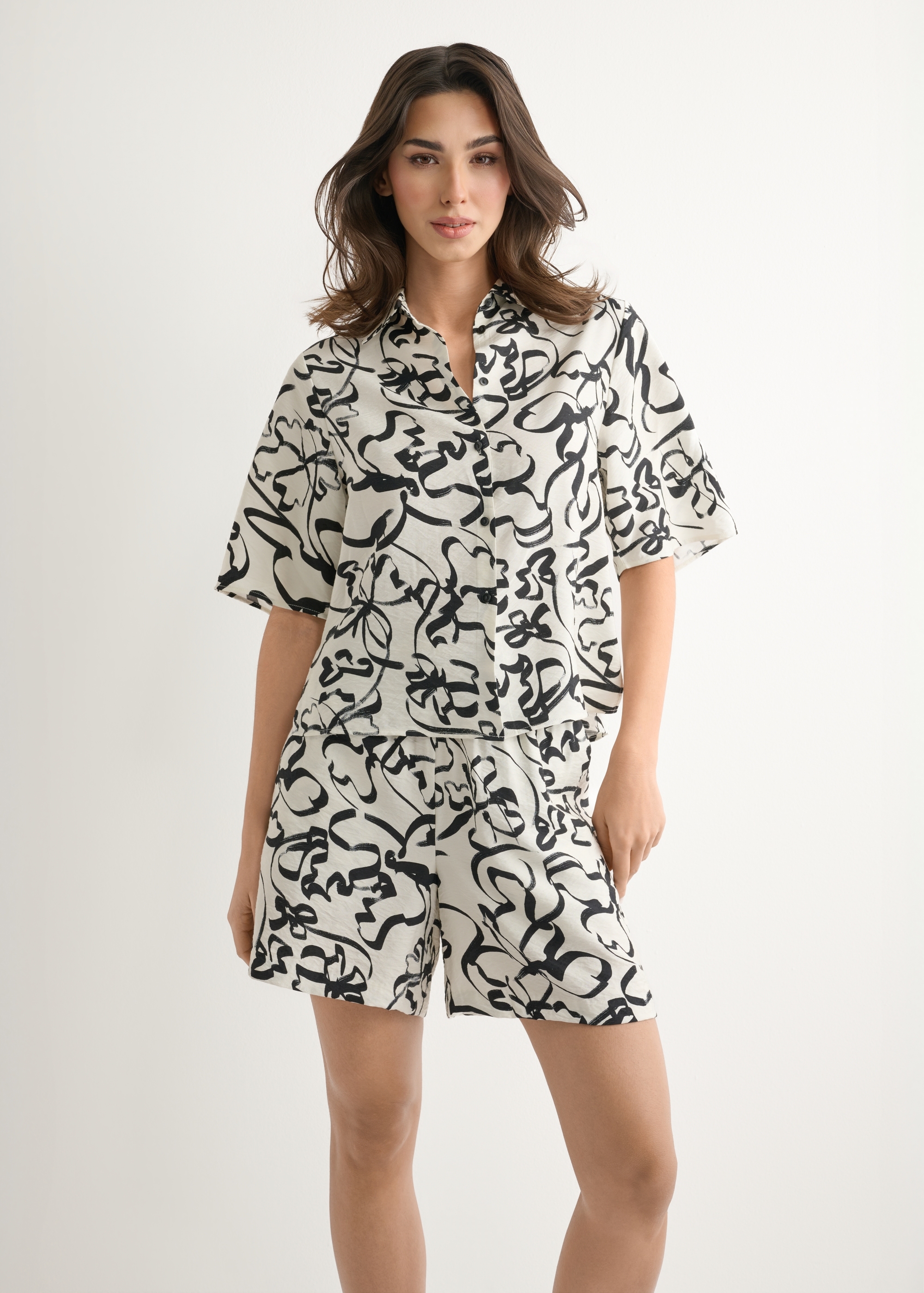 Cream women's shirt with pattern KOSDT-0186-1P(W26)