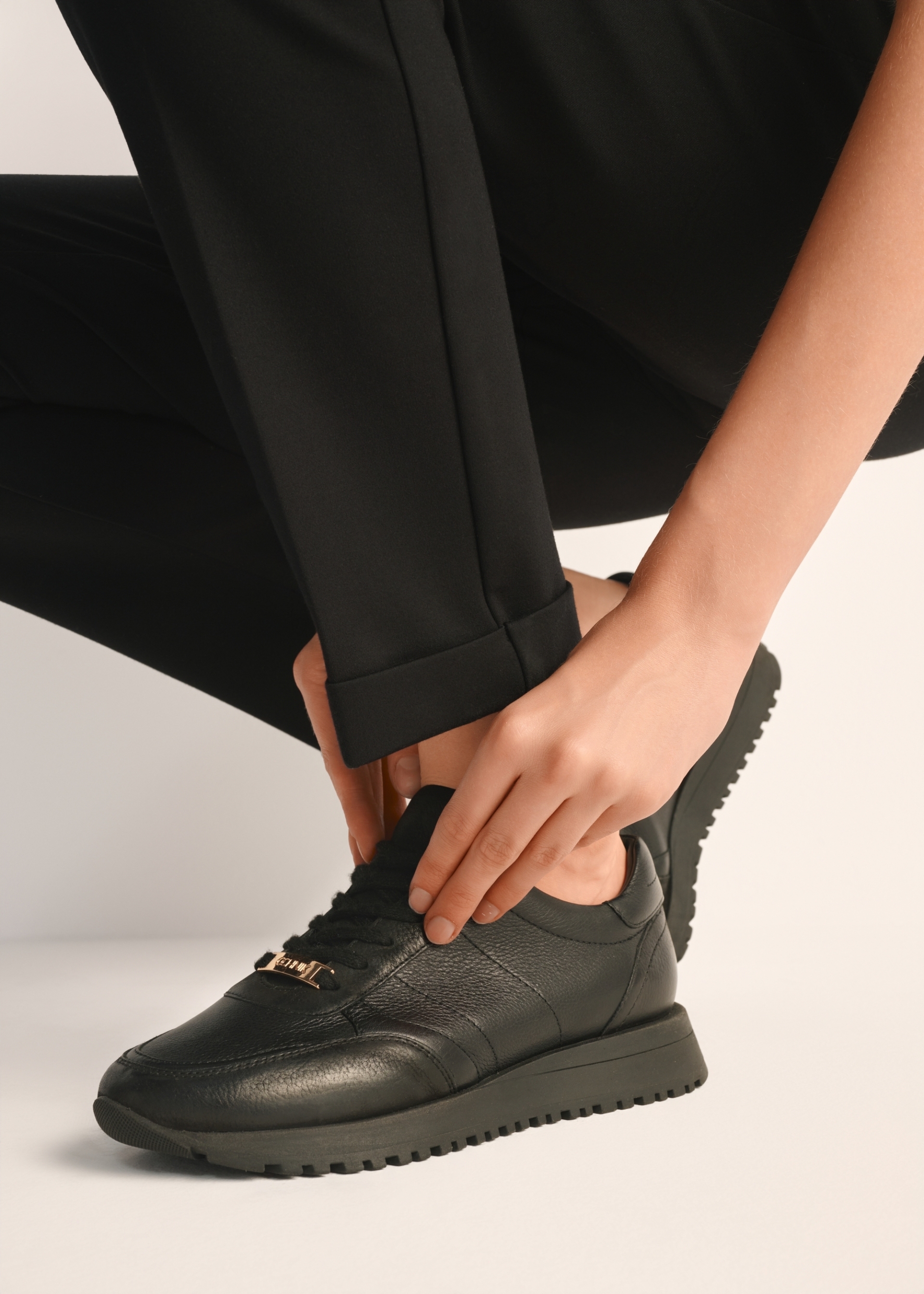 Black leather women's sports shoes BUTYD-1099-99(Z25)